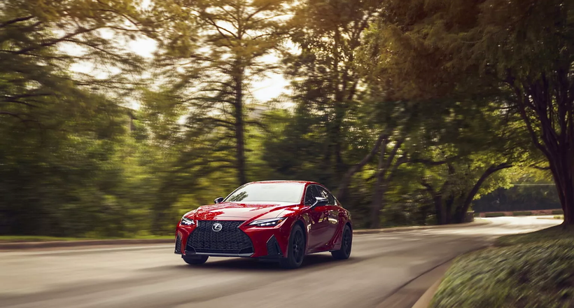 Lexus nâng cấp nhiều tùy chọn mới cho IS 2024, gói cao nhất gần 2.000 USD