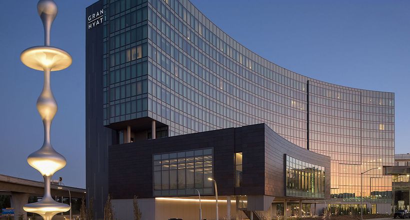 Grand Hyatt SFO - Diện mạo mới cho phong cách khách sạn sân bay