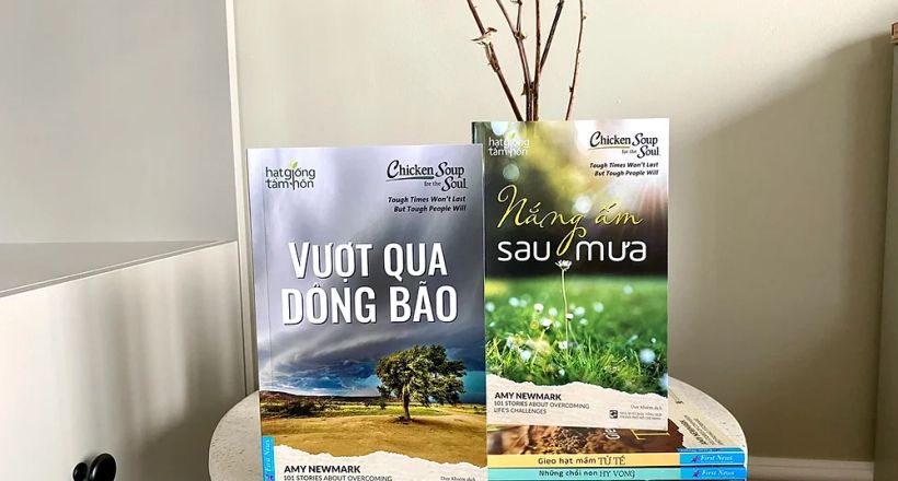“Vượt qua dông bão” và “Nắng ấm sau mưa” - Món quà nhỏ dành cho tâm hồn