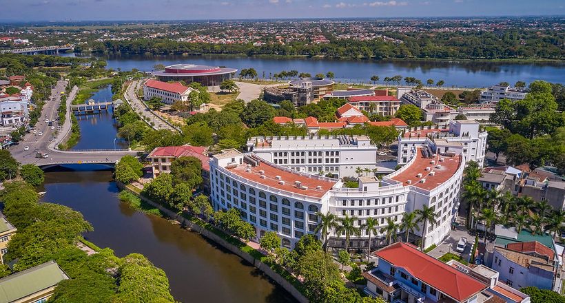 Silk Path Grand Hue Hotel & Spa xuất sắc chiến thắng 4 giải Haute Grandeur Awards