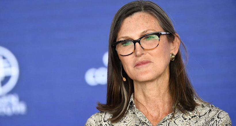 Bà Cathie Wood gửi thư ngỏ cho Fed bày tỏ quan ngại về nguy cơ giảm phát