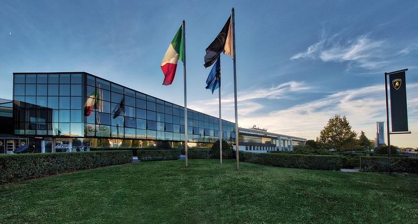 Lamborghini đạt được doanh số kỷ lục bất chấp đại dịch toàn cầu