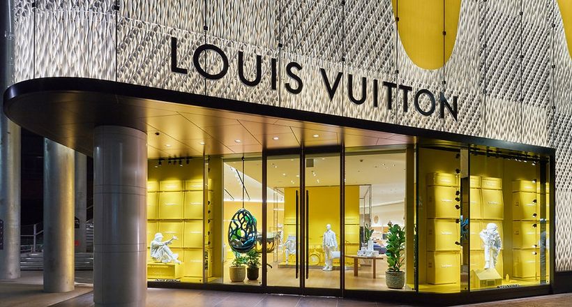 Chuyện đời như chuyện đùa: Liệu Louis Vuitton có bán hàng… giả cho khách hàng?