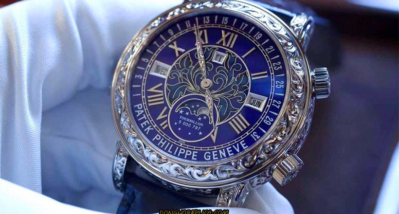 Patek Philippe Sky Moon Tourbillon Ref. 6002 mang vẻ đẹp của bầu trời đêm huyền bí