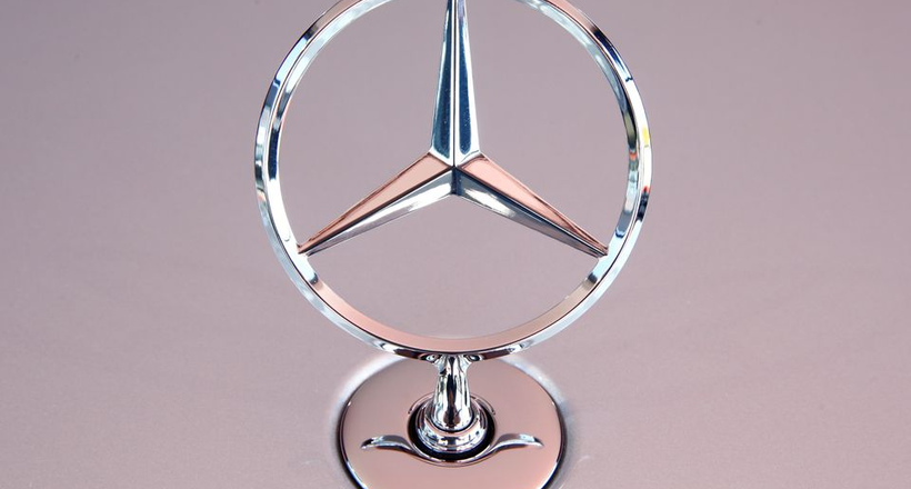 Mercedes-Benz nâng dự báo lợi nhuận khi nhu cầu về xe cao cấp bùng nổ