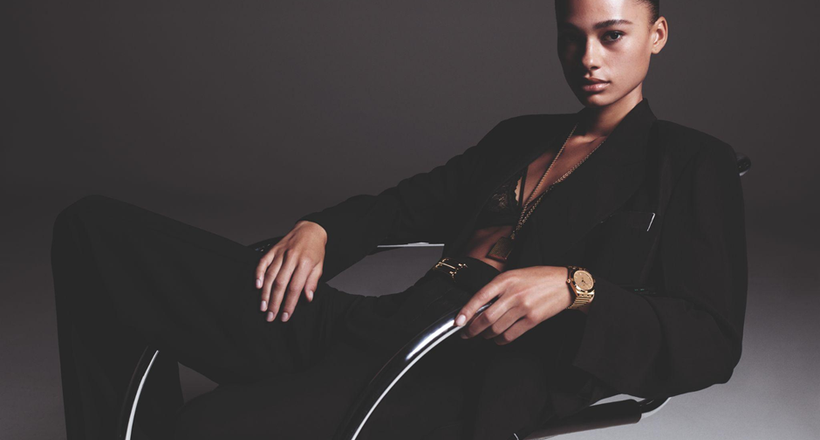 Chronomat Automation 36: Di sản Breitling hòa quyện cùng tầm Victoria Beckham