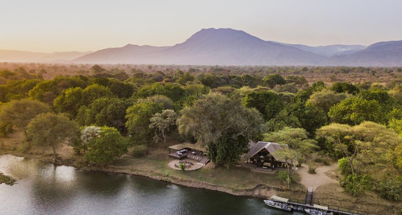 Tận hưởng buổi tối ngoài thiên nhiên đầy phấn khích tại Chiawa Camp