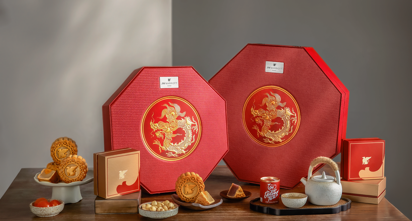 JW Marriott Hanoi truyền tải hình tượng Rồng thiêng qua BST Bánh Trung Thu 2024