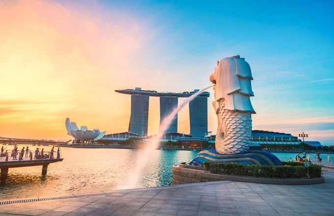 Doanh số bán lẻ Singapore vẫn ở mức thấp nhưng có dấu hiệu phục hồi