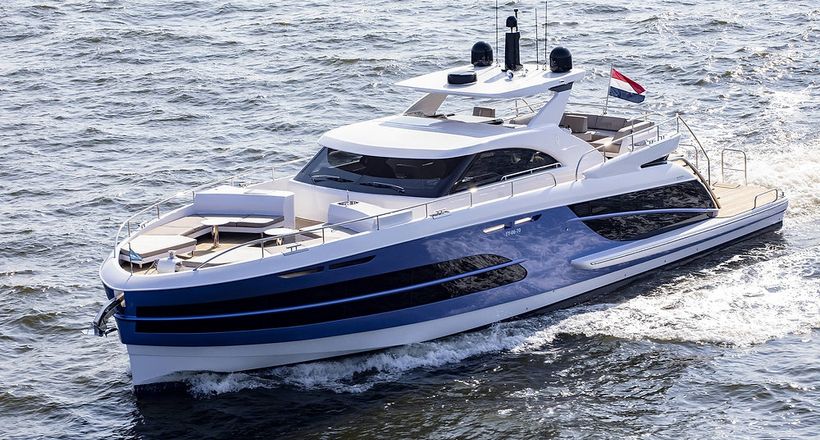Beachclub 600 - du thuyền Van der Valk với thiết kế độc đáo