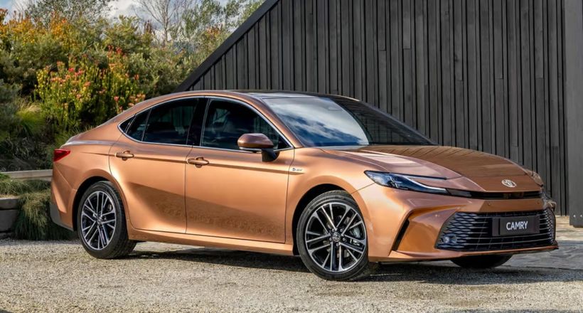 Toyota Camry hoàn toàn mới ra mắt tại Thái Lan, sắp cập bến Việt Nam