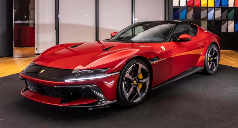 Ferrari 12Cilindri: Động cơ khủng khiếp