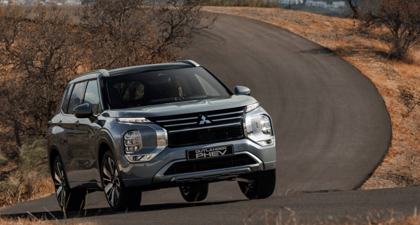 Mitsubishi Outlander PHEV 2025: Nâng cấp mạnh về công nghệ
