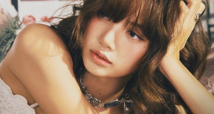 4 tips giúp bạn hóa “nàng thơ” ngọt ngào như Lisa (BLACKPINK) trong “Moonlit Floor”