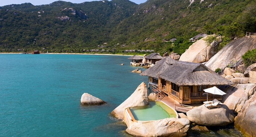 Chiêm ngưỡng vẻ đẹp kỳ thú của rạn san hô tự nhiên tại Six Senses Ninh Van Bay