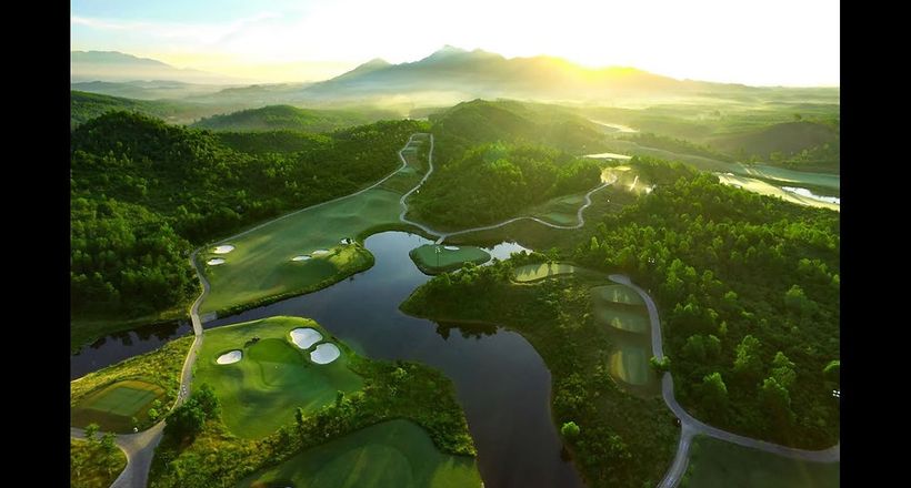Bà Nà Hills Golf Club lập kỳ tích năm thứ 5 được công nhận là “Sân golf tốt nhất châu Á”