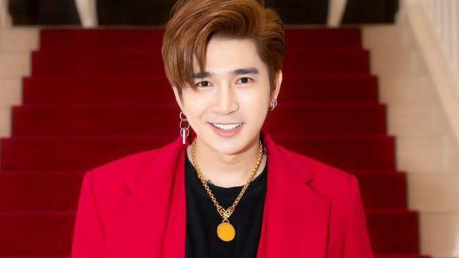 Chi Dân trước khi bị công an giữ vì nghi vấn sử dụng ma túy