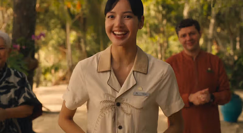 Lisa lần đầu đóng phim đã bị chê