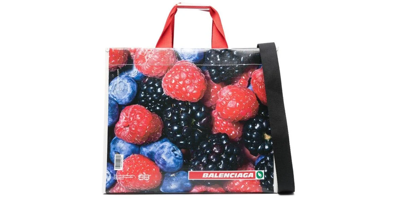 Túi 'đi chợ' 2.700 USD của Balenciaga bị chê thậm tệ