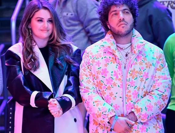 Selena Gomez tự hào về bạn trai