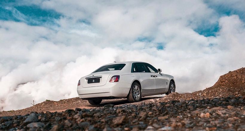 Cảm giác của bạn sẽ như thế nào khi lần đầu cầm lái một chiếc Rolls-Royce?