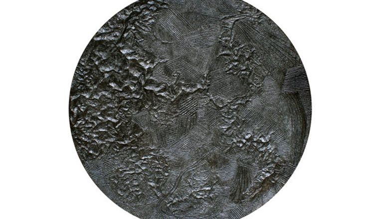 Nghệ thuật "Dưỡng chất trần gian", hay nỗi cô quạnh tịch mịch, vô hướng