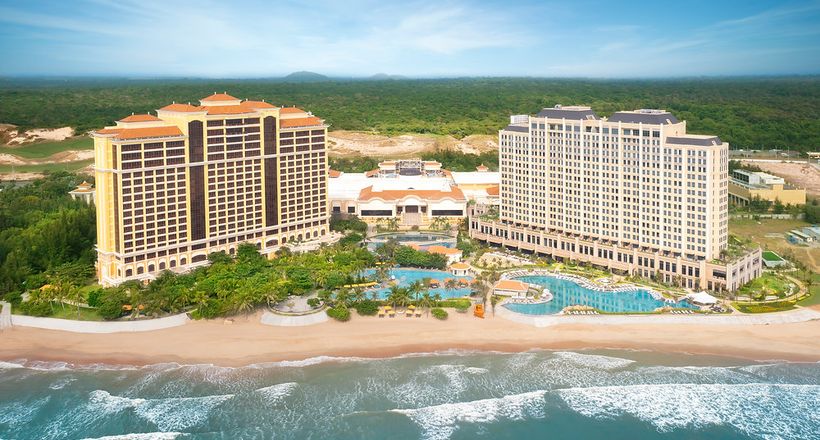 Đắm mình trong thế giới giải trí bất tận tại The Grand Ho Tram Strip