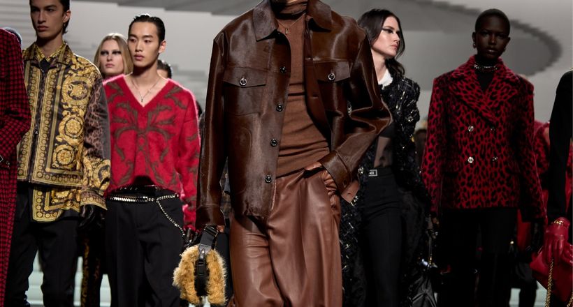 Giải mã bí ẩn về nghịch lý "hoa hồng gai" trong BST Versace Thu Đông 2024