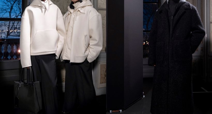 Valentino Thu Đông 2024 phá vỡ rào cản giới tính, đưa thời trang nam vào kỷ nguyên mới