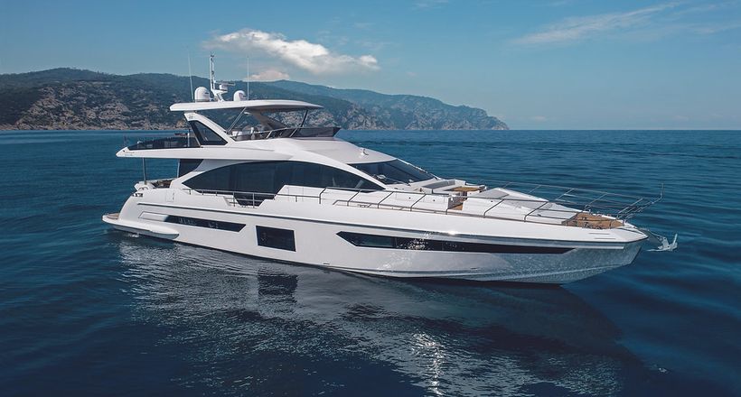 Siêu du thuyền Azimut Grande 25 Metri sẽ cập bến VN vào quý 2 2021