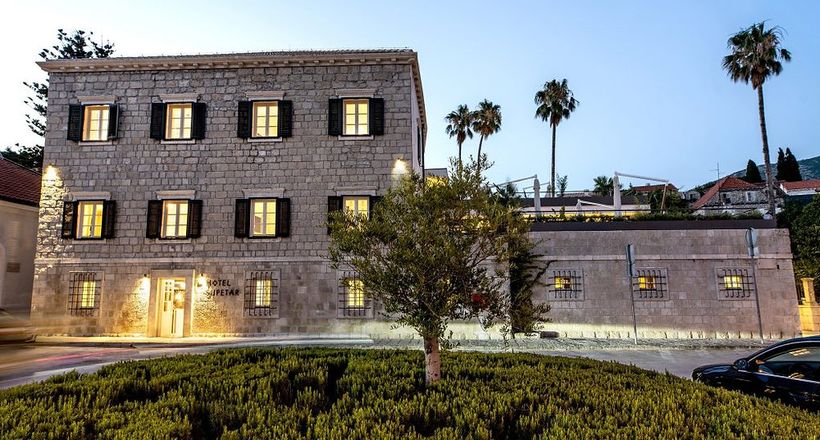 Hotel Supetar mở cửa trở lại với vẻ đẹp đầy cổ kính đậm chất Địa Trung Hải