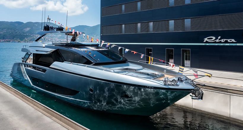 Riva 82' Diva tiếp nối truyền thống xa hoa nhà Riva cùng nhiều cải tiến ấn tượng