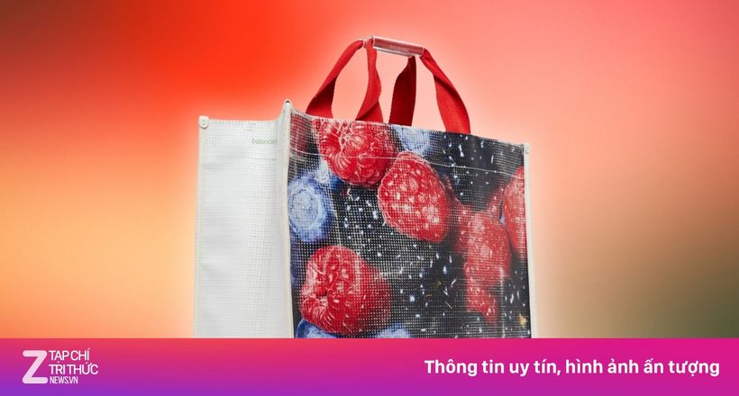 Túi 'đi chợ' 2.700 USD của Balenciaga bị chê thậm tệ