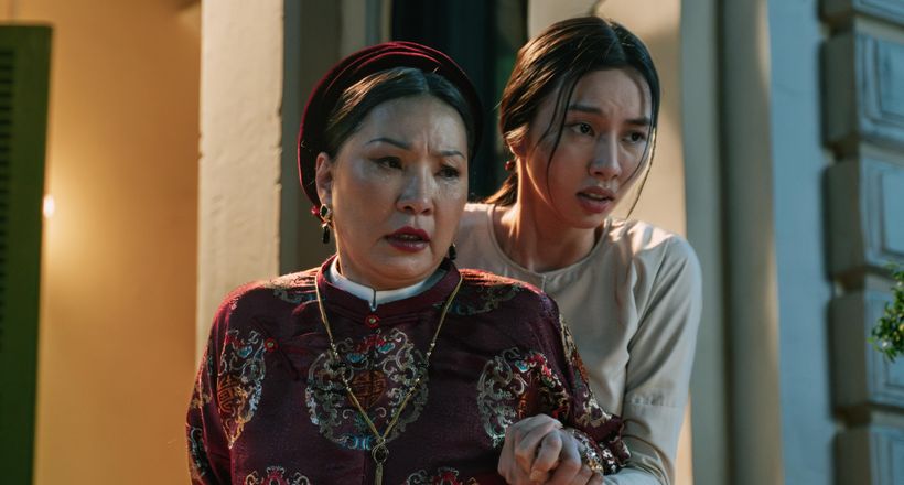 'Linh miêu' thu hơn 40 tỷ đồng