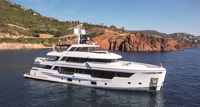 Khám phá siêu du thuyền thám hiểm đầu tiên của hãng đóng tàu Rosetti Superyachts