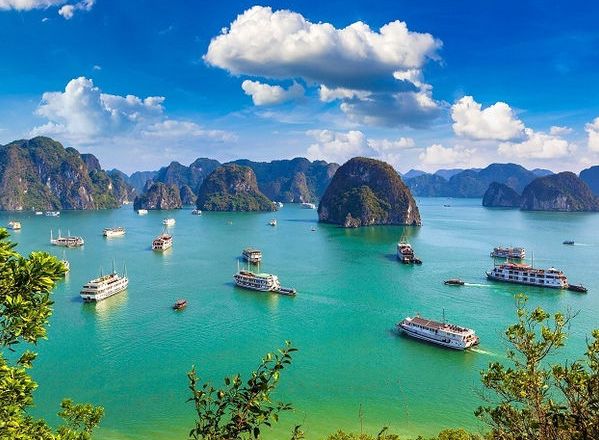 Simpson Marine mang du thuyền Sanlorenzo, Bluegame và Fairline đến Việt Nam