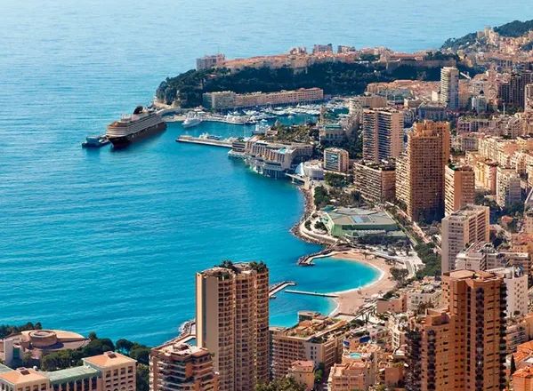 Trải nghiệm độc đáo từ đường đua F1 đến du thuyền 5 sao cùng Gigayatch Explora II