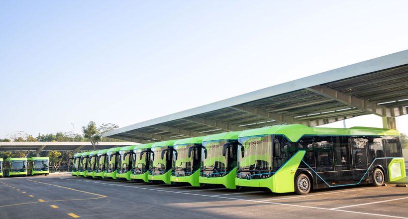 Hà Nội đặt mục tiêu đến năm 2030 có 90% xe buýt điện và năng lượng xanh