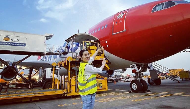 “Hộ chiếu vaccine” sẽ giúp chúng ta di chuyển quốc tế trở lại như thế nào?