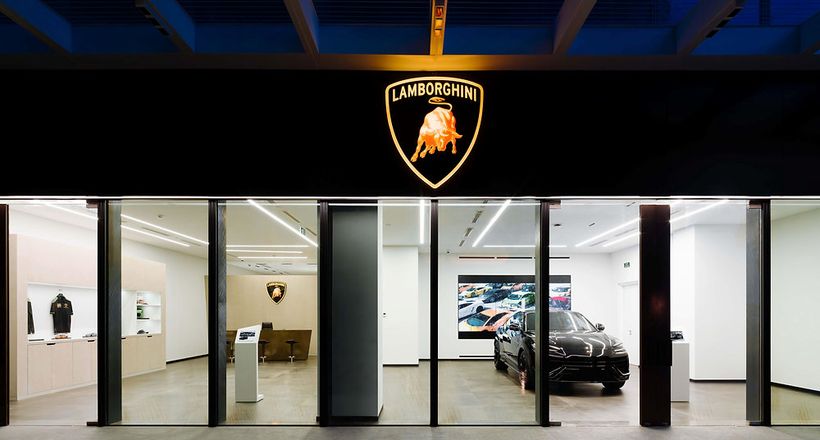 Cận cảnh showroom mới - không gian đương đại đẳng cấp của Lamborghini HCMC