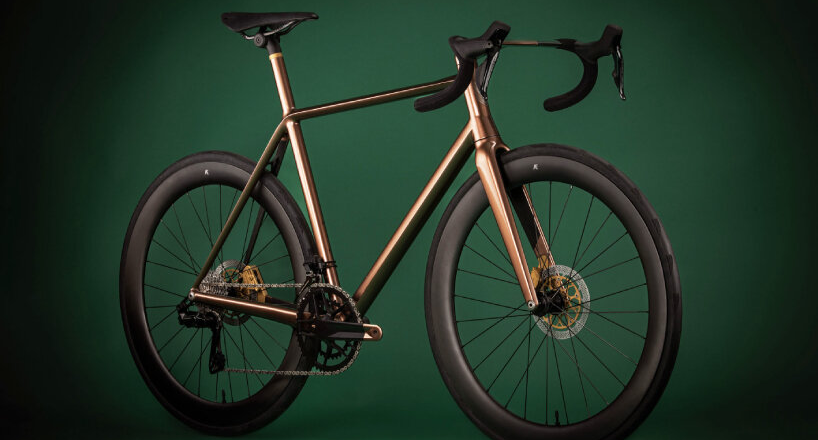 .1R - xe đạp titan không chốt làm từ sợi carbon và nhôm đầu tiên trên thế giới