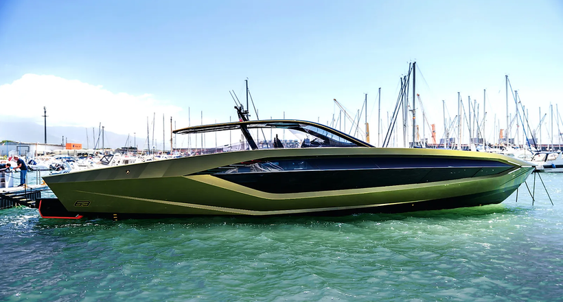 Hé lộ nội thất trên siêu "xe" mặt nước Tecnomar for Lamborghini 63