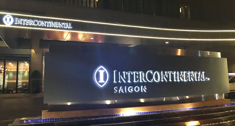 Chào đón năm mới rực rỡ cùng Intercontinental Saigon và Hoiana