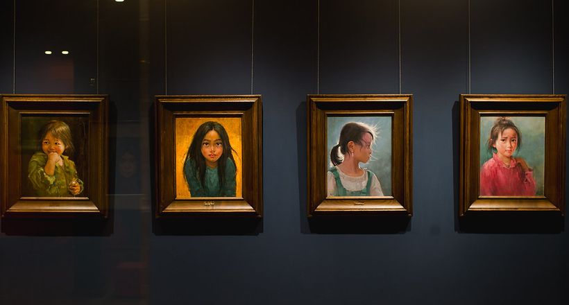 “Nhìn Lại” - Vẻ đẹp người Tây Bắc trong trẻo & hoang dại qua nét cọ họa sĩ Bùi Văn Tuất