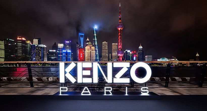 Show trình diễn BST KENZO Xuân Hè 2024 diễn ra ấn tượng trên bến Thượng Hải