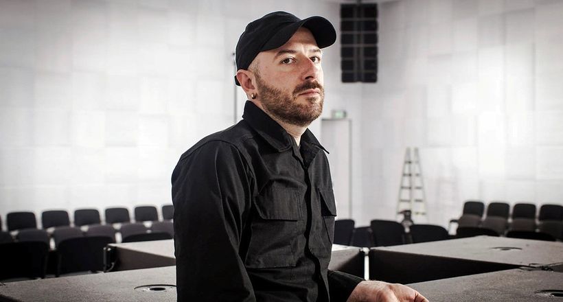 Demna Gvasalia - Gã lập dị xây dựng đế chế Streetwear Couture dị biệt
