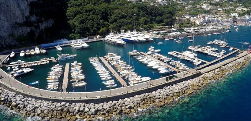 Những bến du thuyền thú vị nhất thế giới để nhìn ngắm siêu du thuyền