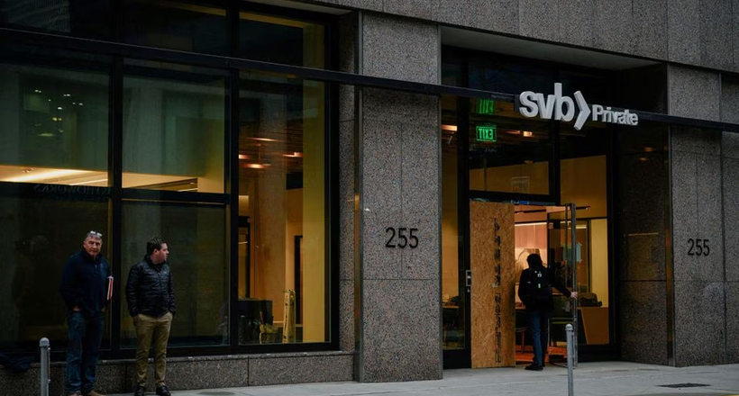 Dòng tiền gửi chảy khỏi ngân hàng Hoa Kỳ ở mức kỷ lục trong 40 năm qua