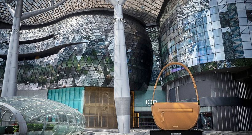 Túi Olympia khổng lồ chính thức ra mắt giới mộ điệu tại Singapore