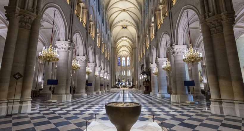 Nhà thờ Notre Dame de Paris mở cửa sau trận cháy lịch sử
